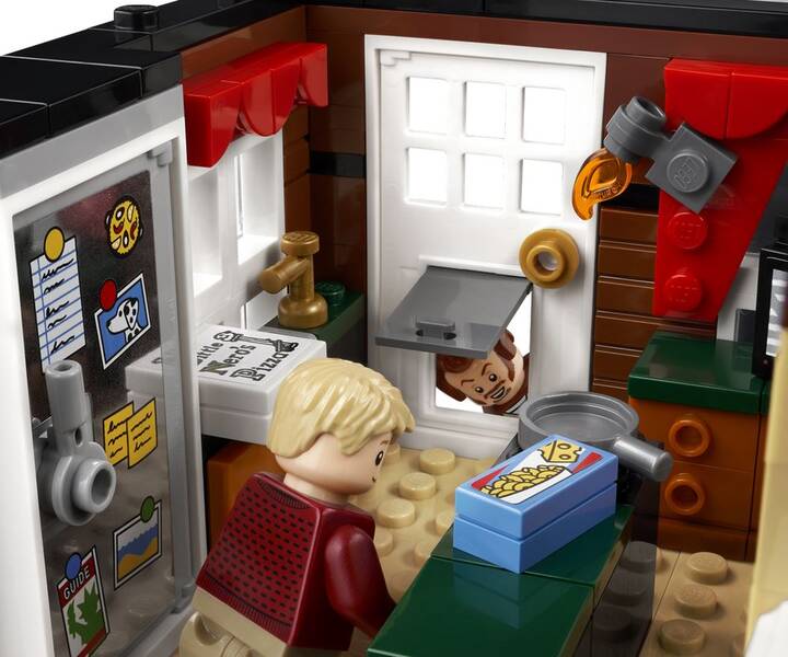 LEGO® 21330 Kevin Allein zu Haus