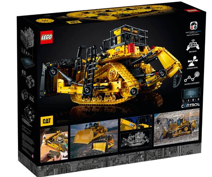 LEGO® 42131 Cat® D11 Bulldozer