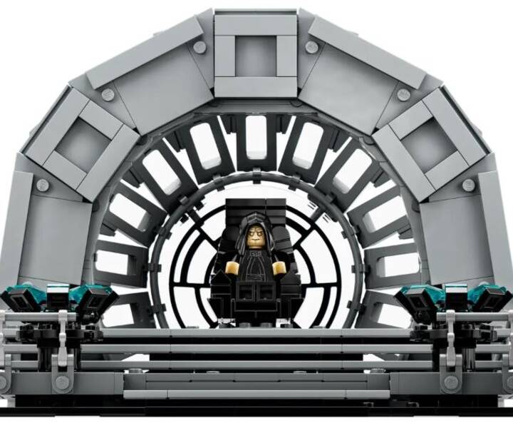 LEGO® 75352 Emperor's Throne Room™ Diorama