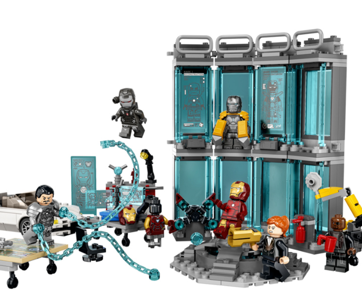 LEGO® 76216 Iron Man Armory
