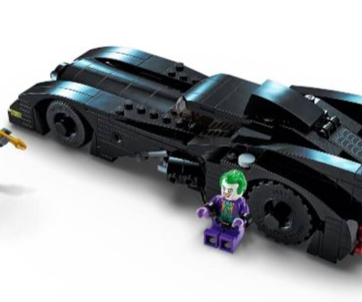 LEGO® 76224 Batmobile™: Batman™ verfolgt den Joker™