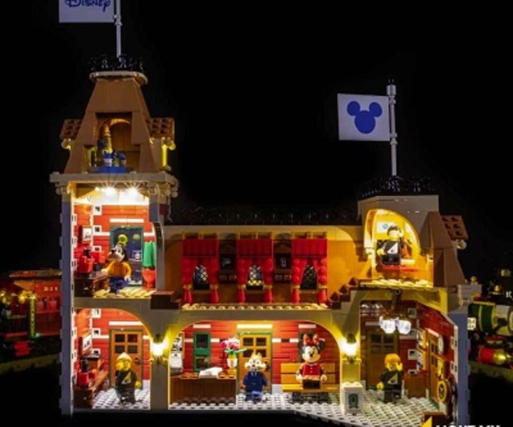 LMB 971044 LED Disney® Train Station LEGO® 71044